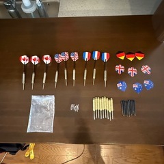 ハードダーツセット　(ボード＋ダーツ＋スタンド)の画像