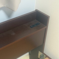 ベッドフレームの画像