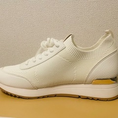 マイケルコース　スニーカーの画像