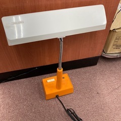 【希少】︎TOSHIBA 卓上ライト　オレンジの画像