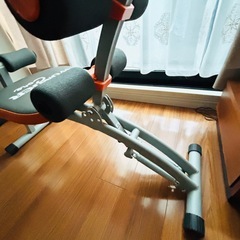腹筋トレーニング器具／ワンダーコアの画像
