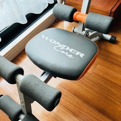 腹筋トレーニング器具／ワンダーコアの画像