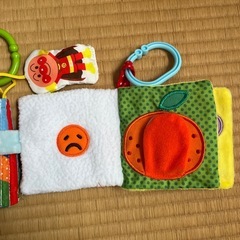 年明け処分予定　おでかけ布えほん2冊セット　ベビーカーの画像