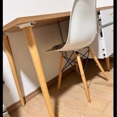 北欧デスクの画像