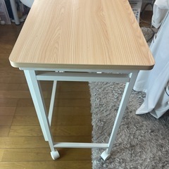 カウンターテーブルの画像