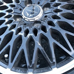 アルミスタッドレスタイヤ4本の画像