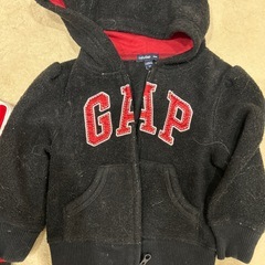 【90】パーカー 子ども服 ポロ GAPの画像