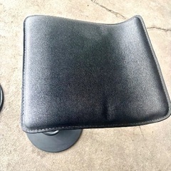 中古カウンターハイチェアと椅子になります、の画像