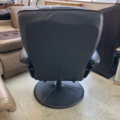 サ2512-335 パーソナルチェア オットマン付き ブラック ※バラ売り不可 キズ汚れ有りの画像