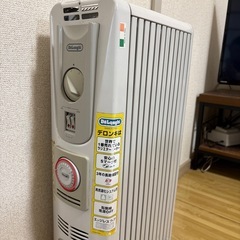 デロンギ　オイルヒーター　イタリア製の画像