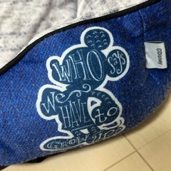スリーアローズ Disney ミッキー　ペットベッド 犬用 猫用 ブルーの画像