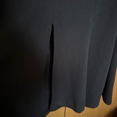 ▪️12月28日お取引▪️ スリットがある黒のロングスカートの画像