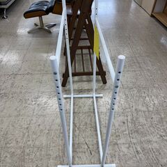 J3423　【リユースのサカイ柏店】　ハンガーラック　ホワイトの画像