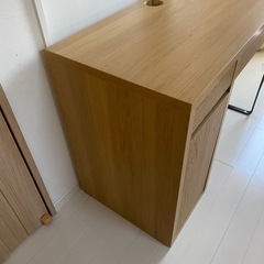 IKEA 学習机&椅子の画像