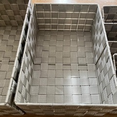 ニトリ　カゴ　ベージュの画像