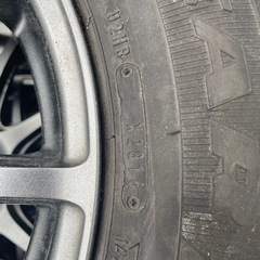 215/65r16スタッドレスの画像