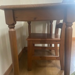 勉強机と椅子セットの画像