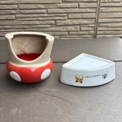 ハムスター　きのこハウス　餌入れ　トイレの砂の画像