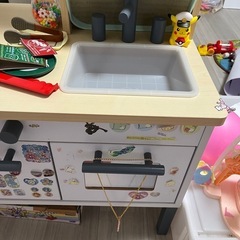 おままごと用キッチンの画像