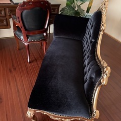 【急募
】アンティークソファの画像