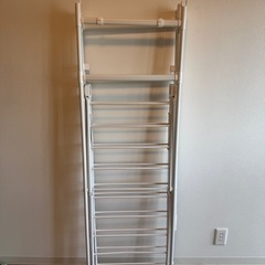 大型 ハンガーラック＋収納棚付き（キャスター付き・折りたたみ可）の画像