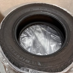 195/65R15 タイヤの画像