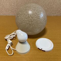 【中古/長期保管品/お引取り限定】■テーブルランプ？■変わった形の電球＋ソケット台＋球体カバー？■の画像