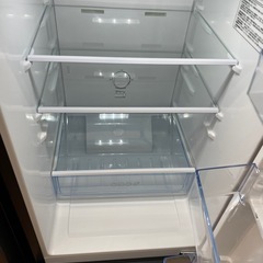 ☆ドリーム荒牧店☆ジモティー割引有☆【クリーニング済み】ハイセンス/2ドア冷蔵庫/HR-G16E2NA/162L/2022年製/中古品の画像