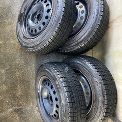 ブリヂストン　スタッドレスタイヤ　　175/70R14の画像