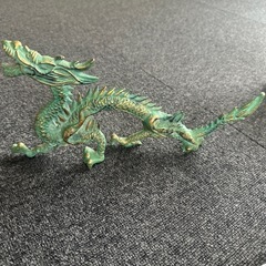龍の置物の画像