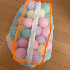 カラーボール　おもちゃ　パステル　の画像
