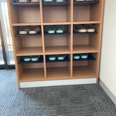 中棚付きシューズボックスの画像