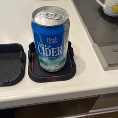 車のダッシュボードに置くやつ（イエローハットで購入）の画像