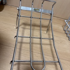 スーパーカブ用純正前カゴとSP武川ベトナムキャリアの画像