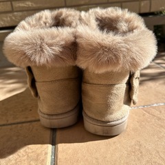 ムートン風ブーツ　21センチの画像