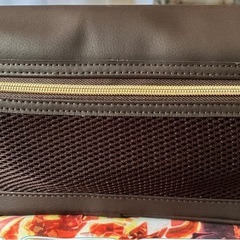 Switch用ケースと充電用スタンドの画像