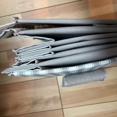 IKEA ハンガーにかける棚の画像