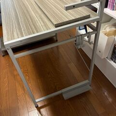 【中古美品】L字デスク幅120 merrily パソコンデスク ディスプレイ棚付き（直接引取のみ）の画像