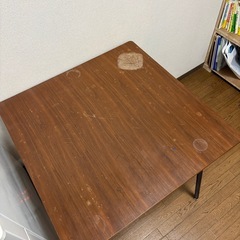 机　正方形の画像