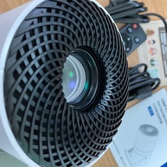 YOWHICK プロジェクター 家庭用【Android TV搭載・APP利用可能・270°回転】の画像