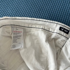 アメリカンイーグル　白ハーフパンツの画像