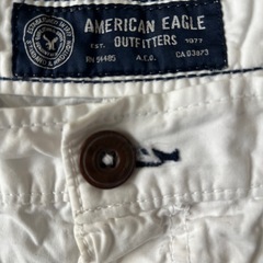 アメリカンイーグル　白ハーフパンツの画像