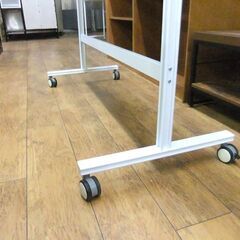 ホワイトボード キャスター付き 片面タイプ 脚付き オフィス用品 業務用 札幌 厚別区 厚別店の画像