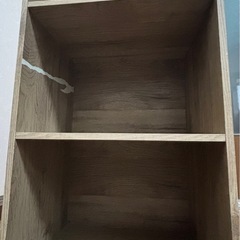 本棚 収納 （破れ・キズあり）の画像