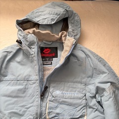 スノーボードウェア　スキーウェアの画像