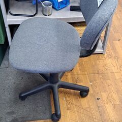リサイクルショップどりーむ鹿大前店　No.3760　OAチェア　在庫処分価格🎵　おススメ商品です🎵の画像