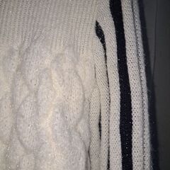 お洒落なセーターの画像