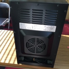 ワインセラー 8本 25L ペルチェ式 タッチパネル PWC-251P-Bの画像