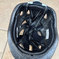 子ども　自転車　ヘルメットの画像