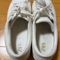 ZARAスニーカー
の画像